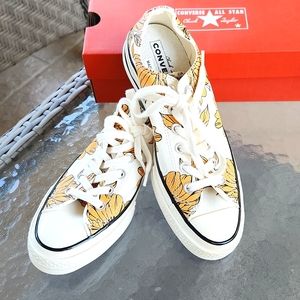 NWT CHUCK TAYLOR CONVERSE SHOES WITH GOLD SUNFLOWER DESIGN